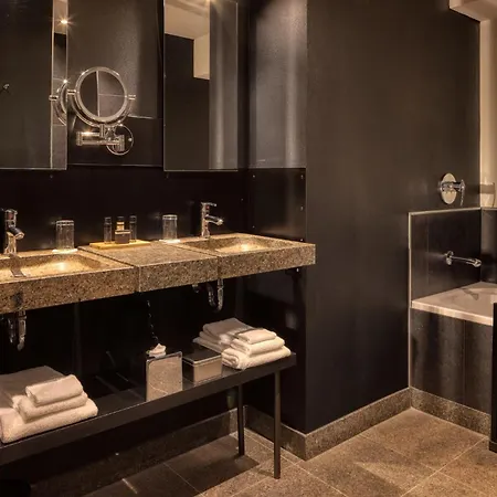 Hotel Gastronomique De Echoput 5*