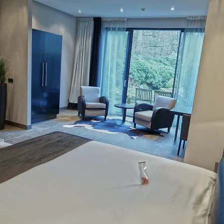 Hotel Gastronomique De Echoput 5*